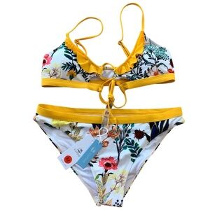 NWT🌺Cupshie•Swimsuit Bikini
